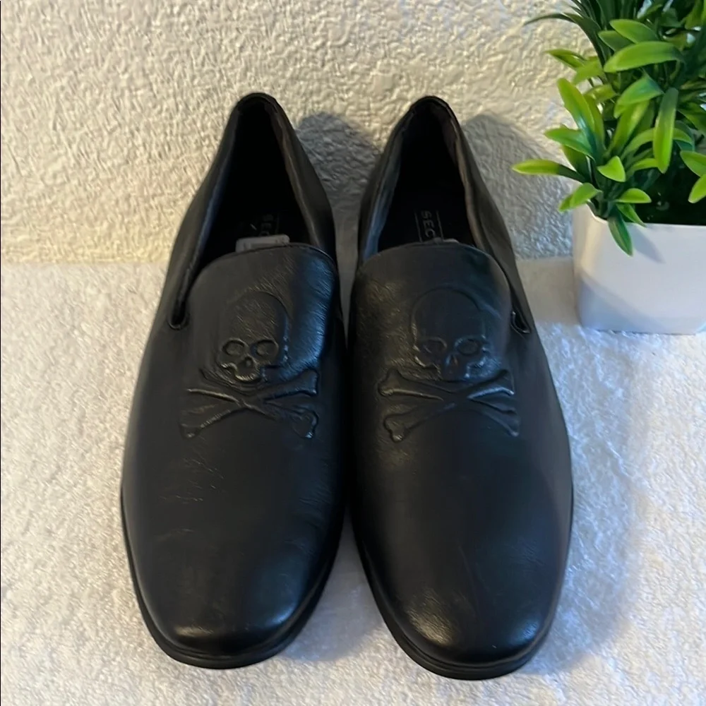 Elegant Black Leather Slip-On Loafers